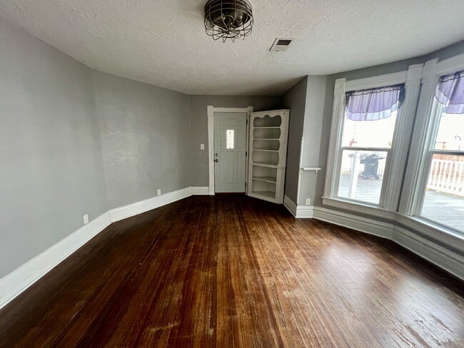 Foto del edificio - Cute One Bedroom!