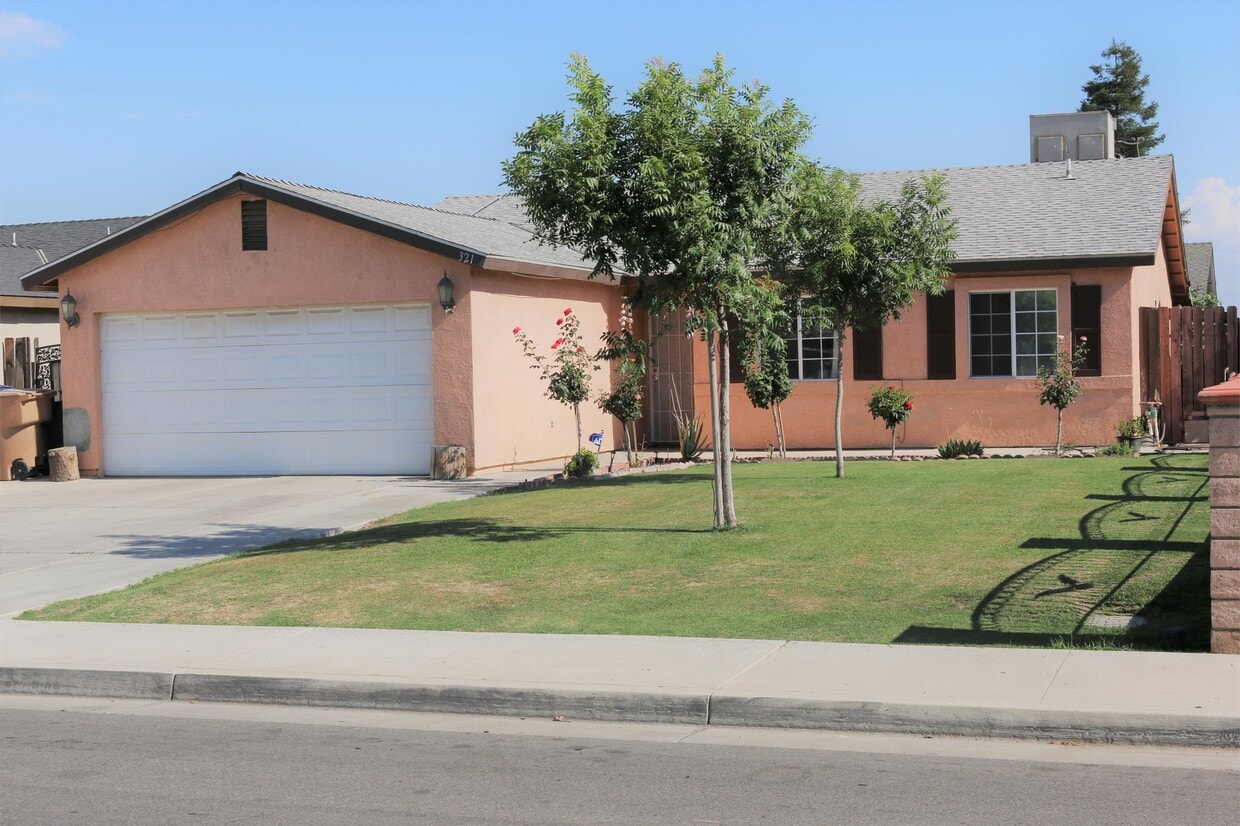 Primary Photo - 321 Reynosa Ave