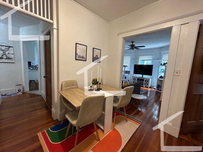 Foto del edificio - Large, 3 bed in Oak Square