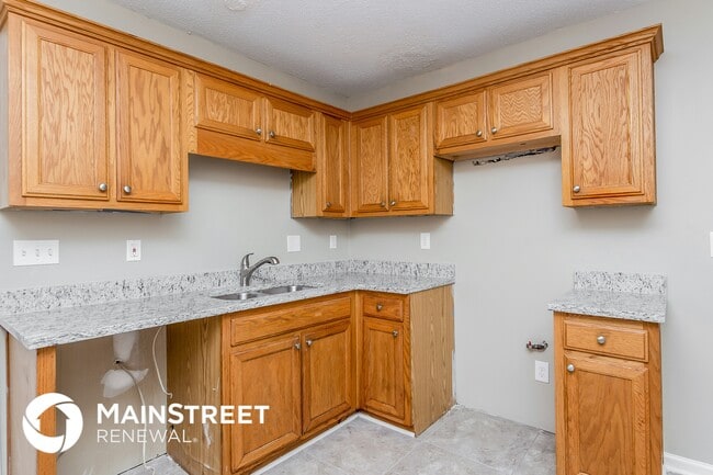 Building Photo - 2716 Brenston Dr