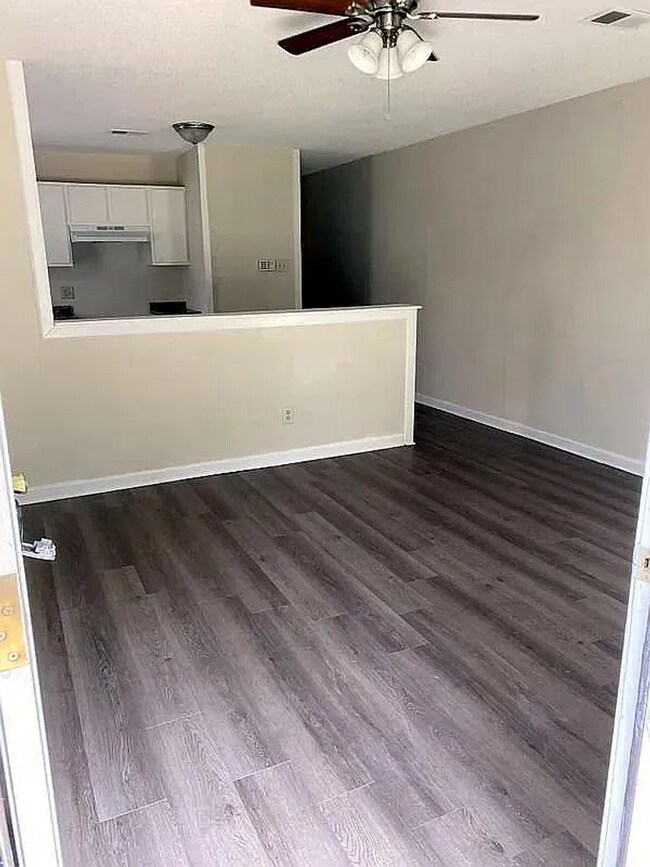 Building Photo - 308 Gannt St