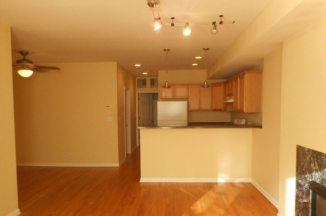 Primary Photo - 2142 W Jackson Blvd