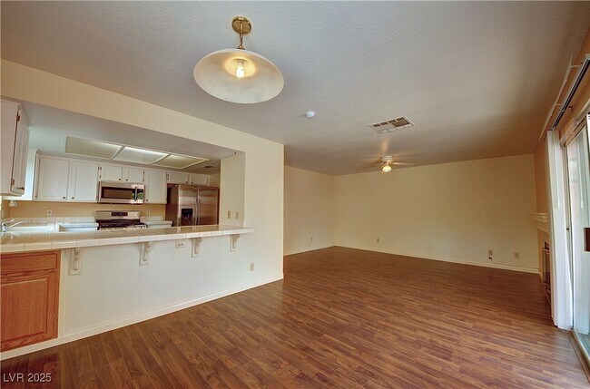 Foto del edificio - 8332 Monico Valley Ct