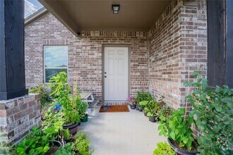 Building Photo - 121 Cloyce Ct
