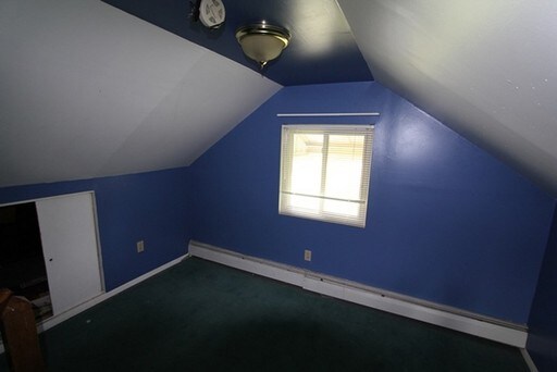 Building Photo - 10348 Lindberg Ave