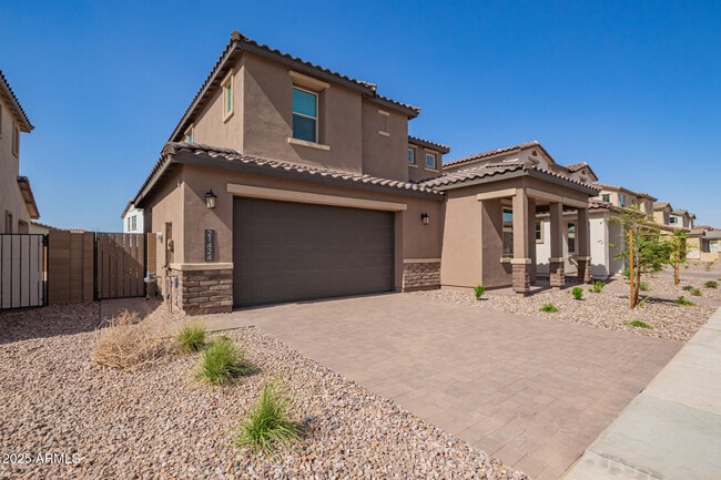 Building Photo - 21424 E Sparrow Dr