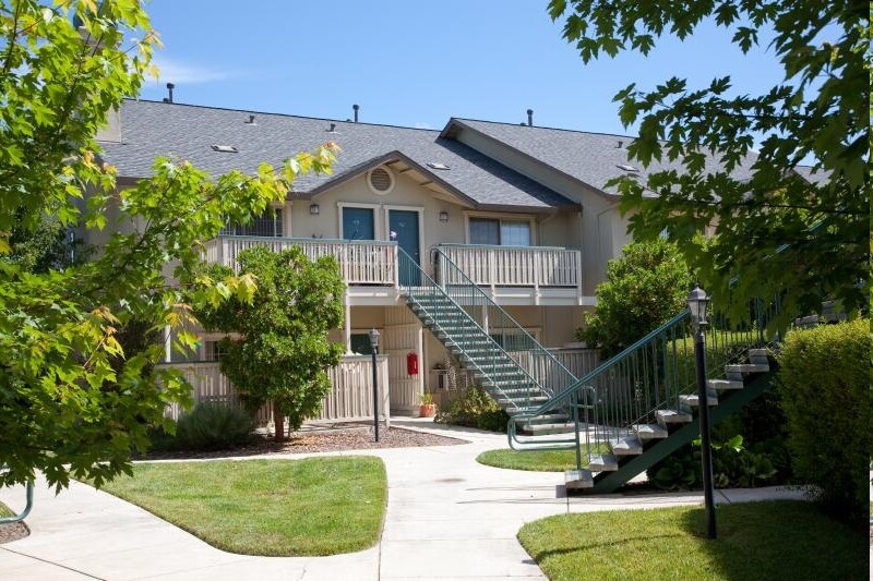 Primary Photo - Deer Path Villas