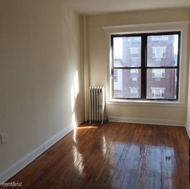 Building Photo - 2 br, 1 bath Apartment - 3072 30th St