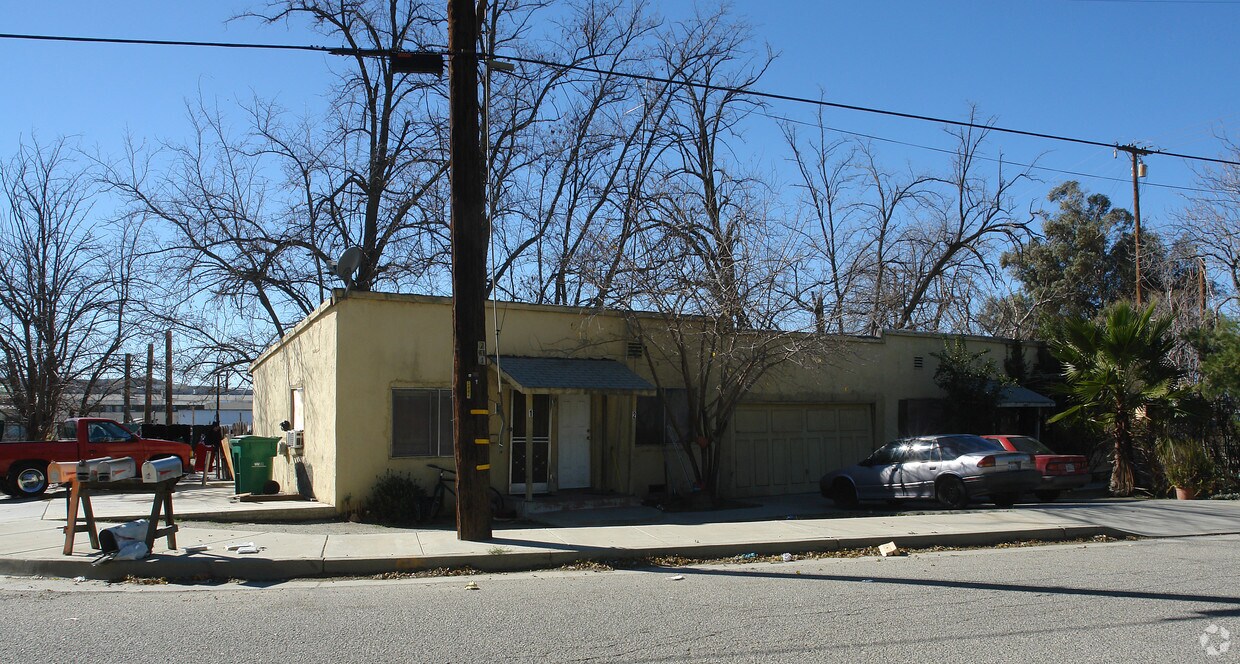 Primary Photo - 501 W Luis Estrada Rd