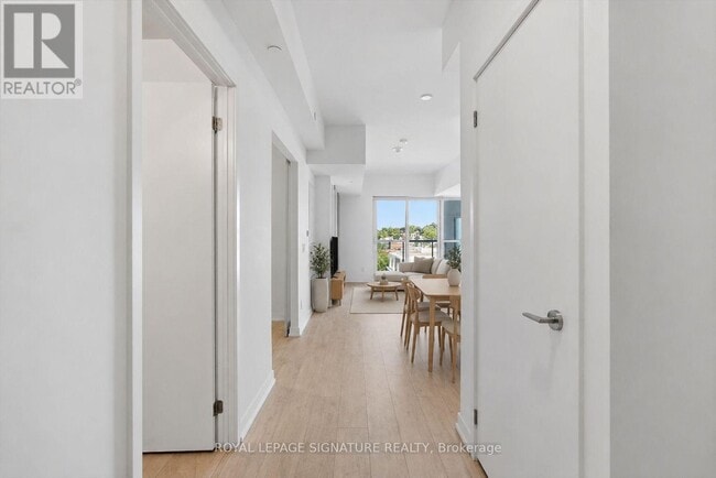 Building Photo - 181 Sheppard Ave E