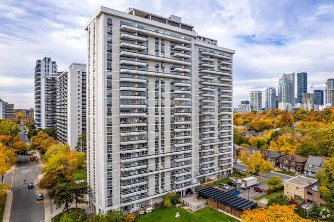 Building Photo - 200 Balliol St