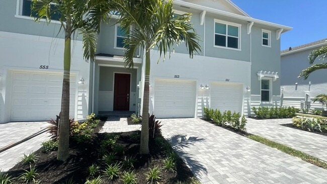 Building Photo - 553 Rivergrass St