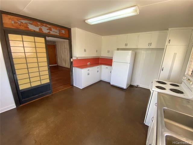 Building Photo - 94-155-155 Awaia St