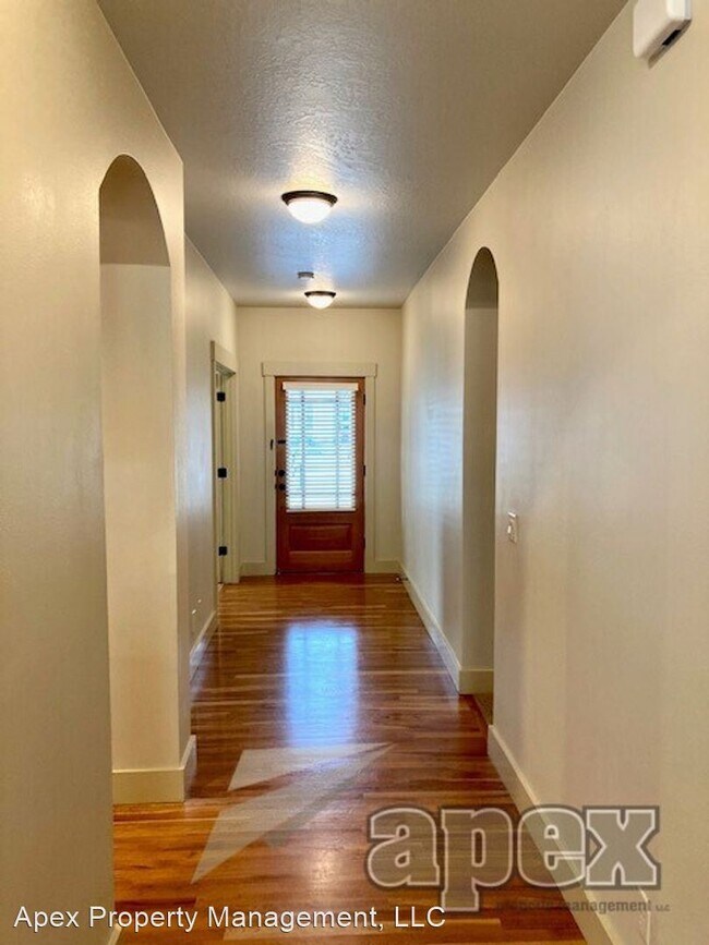 Foto del edificio - 3 br, 2 bath House - 973 N. Shadowridge Ave