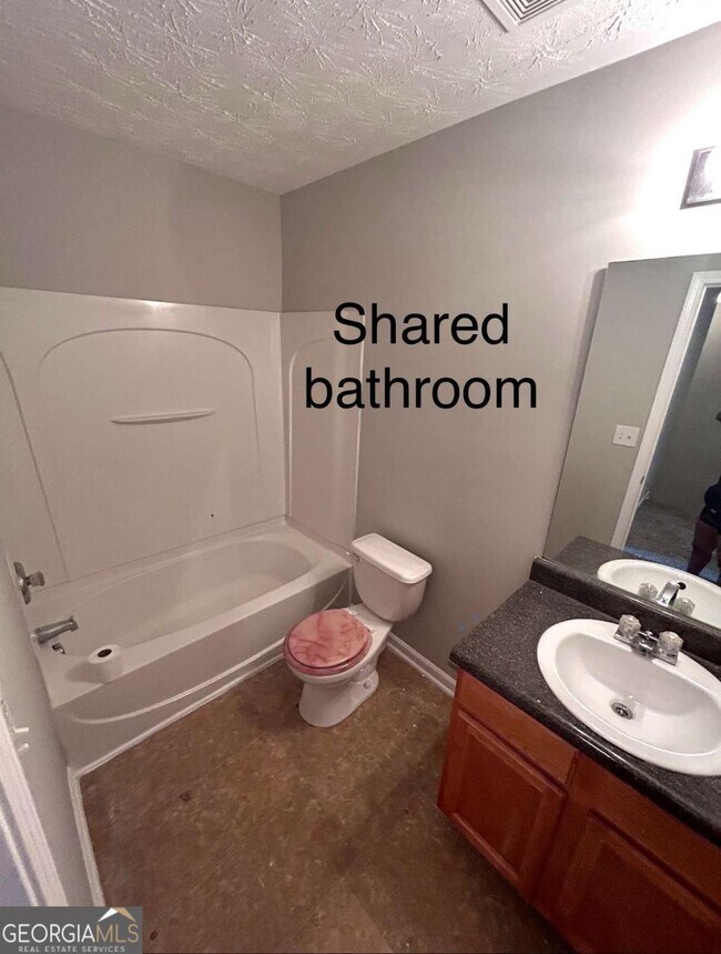 Foto del edificio - 1751 Carrington Dr