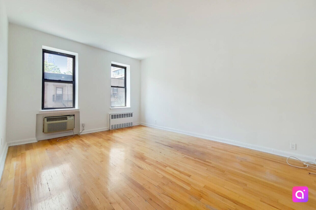 Foto principal - 311 E 85th St
