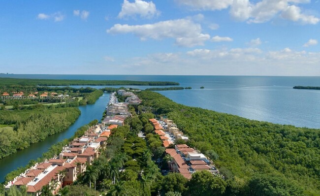 Foto del edificio - 6206 Paradise Point Dr