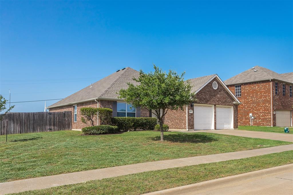 Primary Photo - 529 Quail Hollow Dr