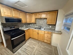 Building Photo - 1208 Morton St