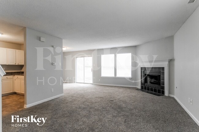 Building Photo - 5980 Redcliff S Ln