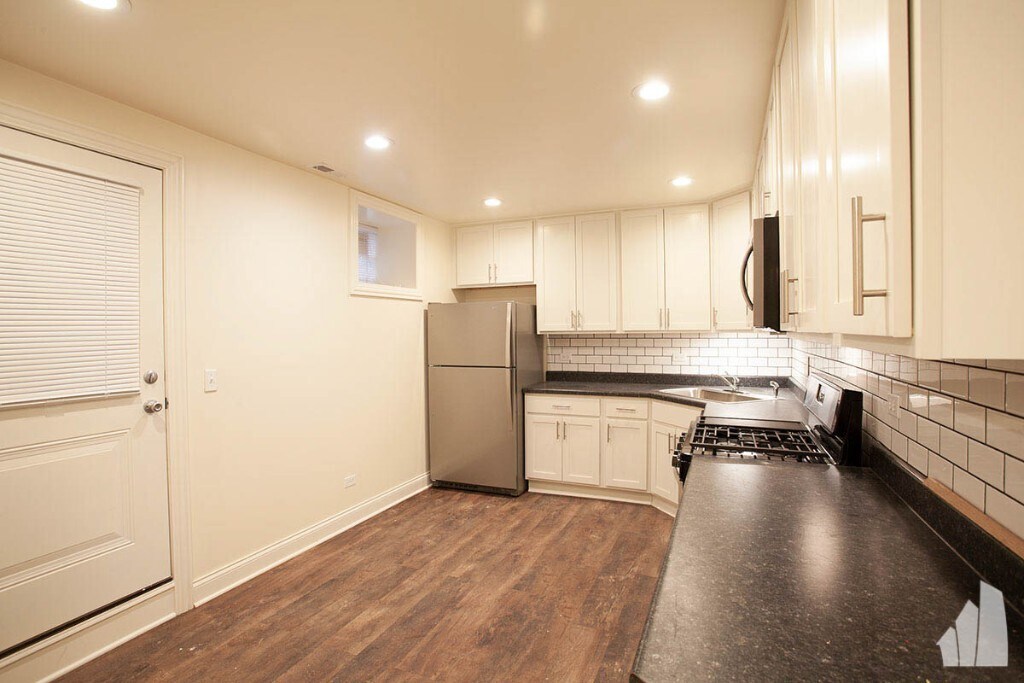 Foto principal - 4506 N Sheridan Rd