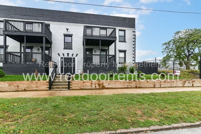 Photo - 1329 East Market Street Apartment