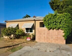 Building Photo - 865 N Glassell St