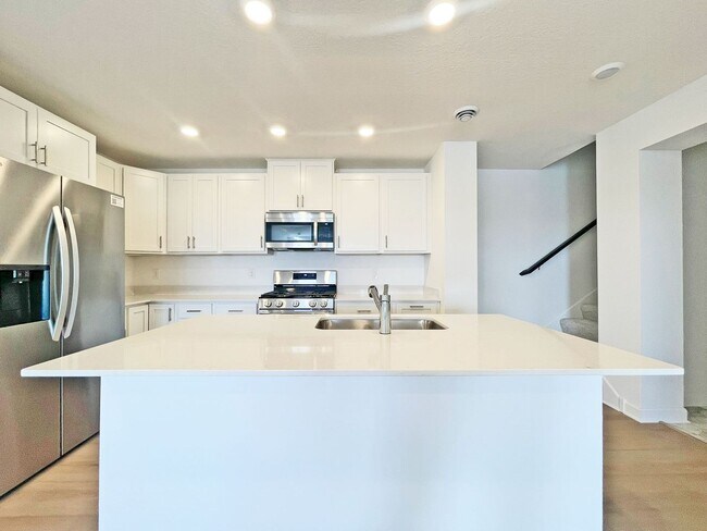 Building Photo - 15022 Adare Way