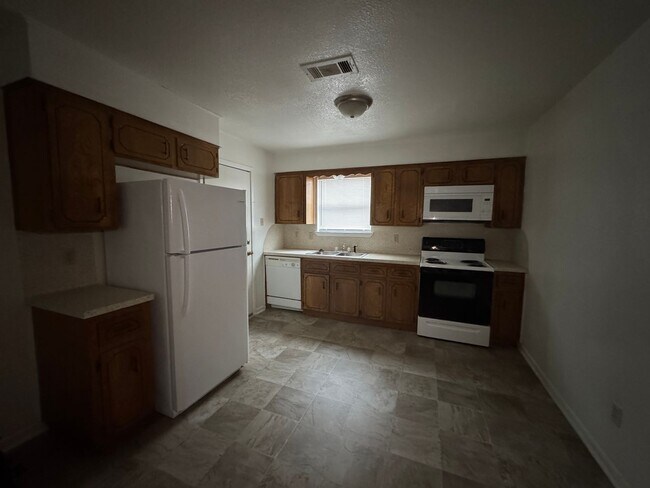 Foto del edificio - 2208 Chafin Dr