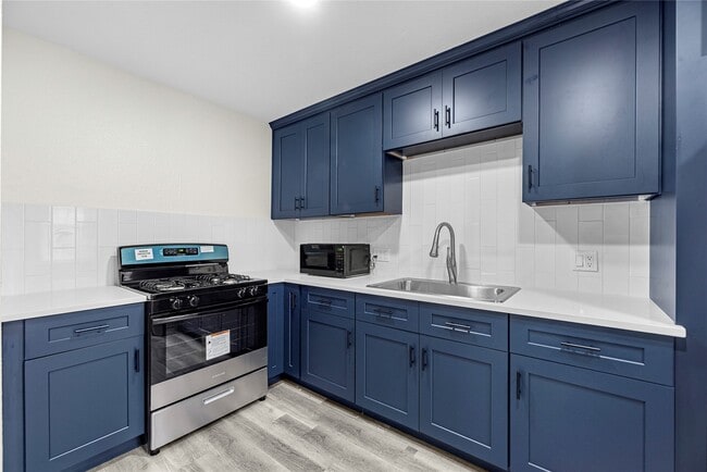 Building Photo - 7614 Grahamcrest Dr