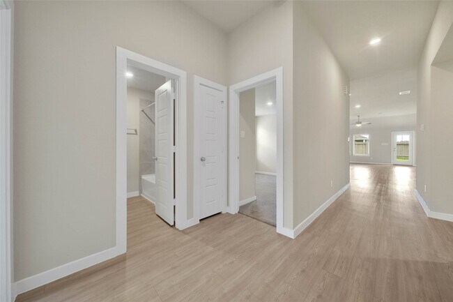 Foto del edificio - 1016 Brighton Orchards Ln