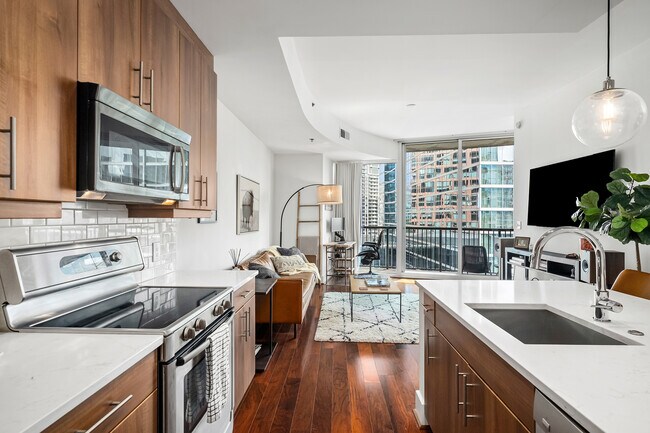 Building Photo - 1080 Peachtree St NE