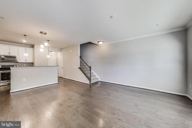 Foto del edificio - 645 Diamondback Dr