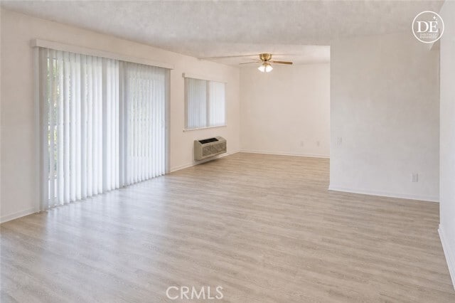 Foto del edificio - 2296 Via Puerta