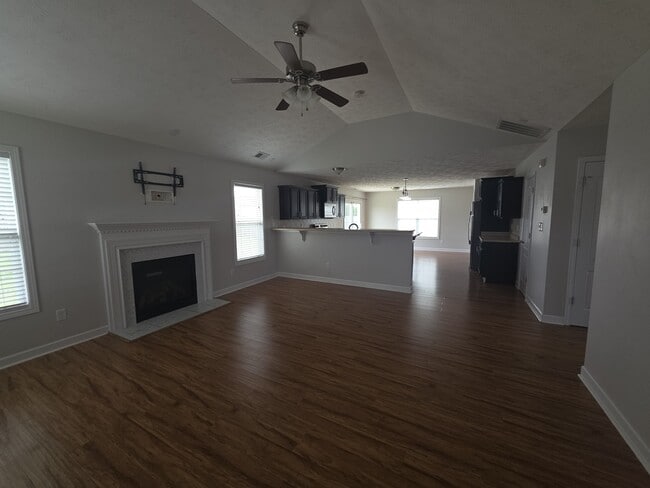 Building Photo - 221 Audubon Dr