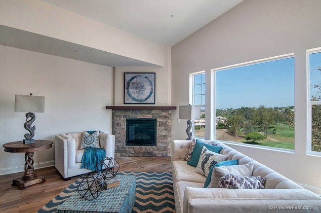 Interior Photo - Vista La Costa