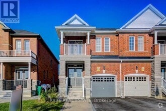 Building Photo - 61 Aspermont Cres