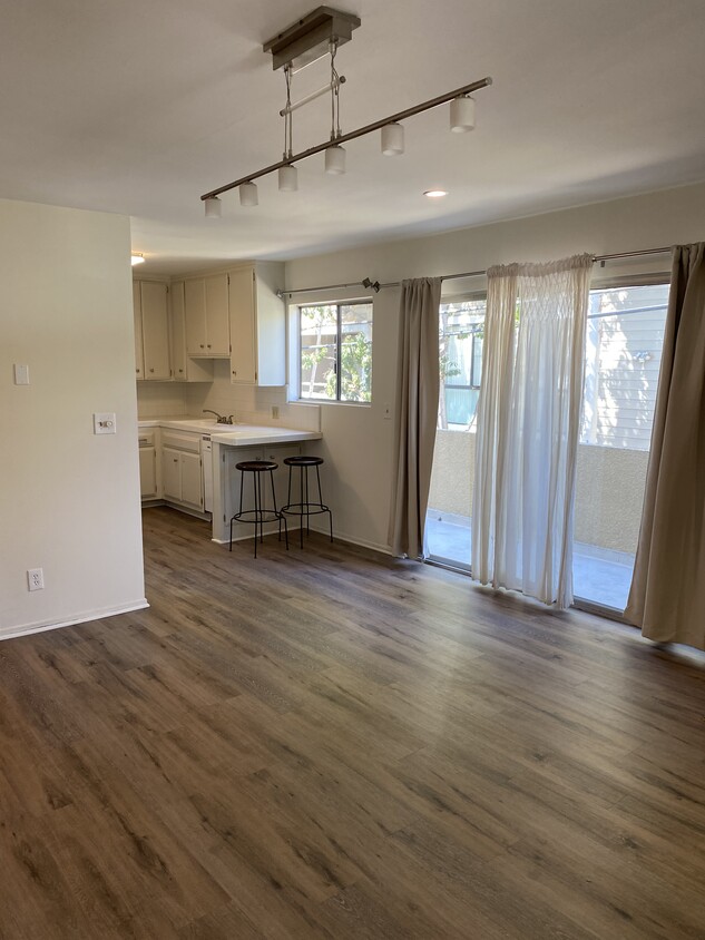 Foto principal - 921 Granville Ave