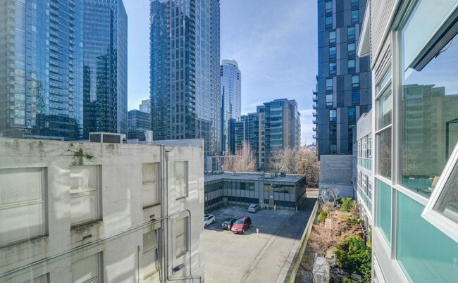 Foto del edificio - 2015 Terry Ave