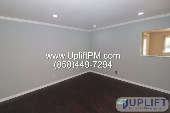 Foto del edificio - 616 Meadowbrook Dr