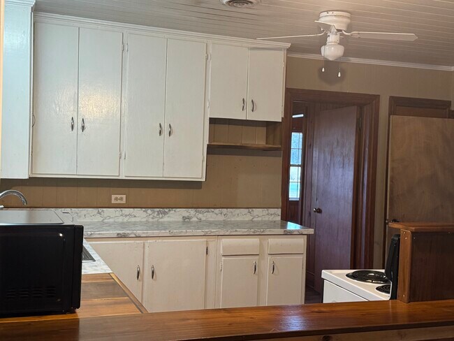 Cocina - 20089 Padgett Rd