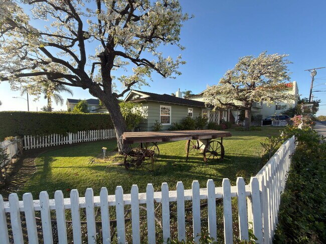 Foto del edificio - 2603 Phelan Ln