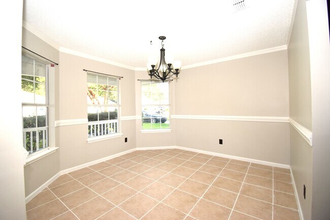 Building Photo - 4/2 on Cul-de-sac Great quiet community Ea...