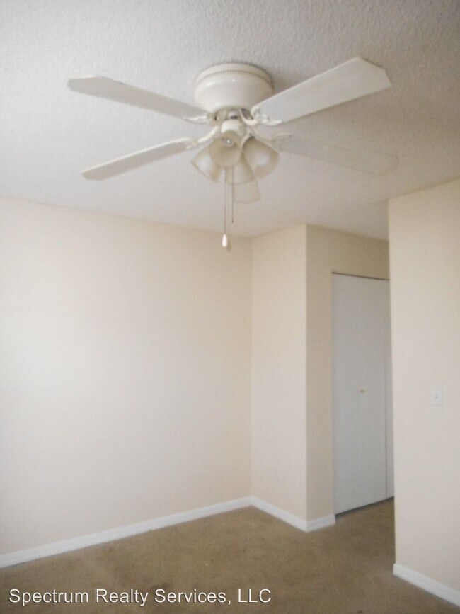 Building Photo - 480 Bentwood Ln