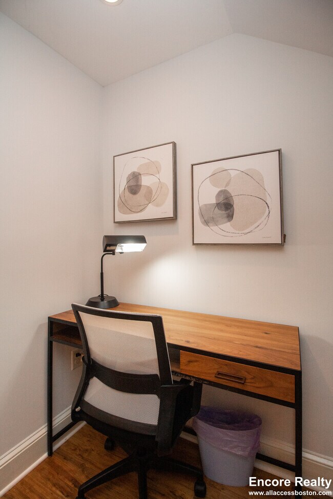 Foto del edificio - 1253 Beacon St