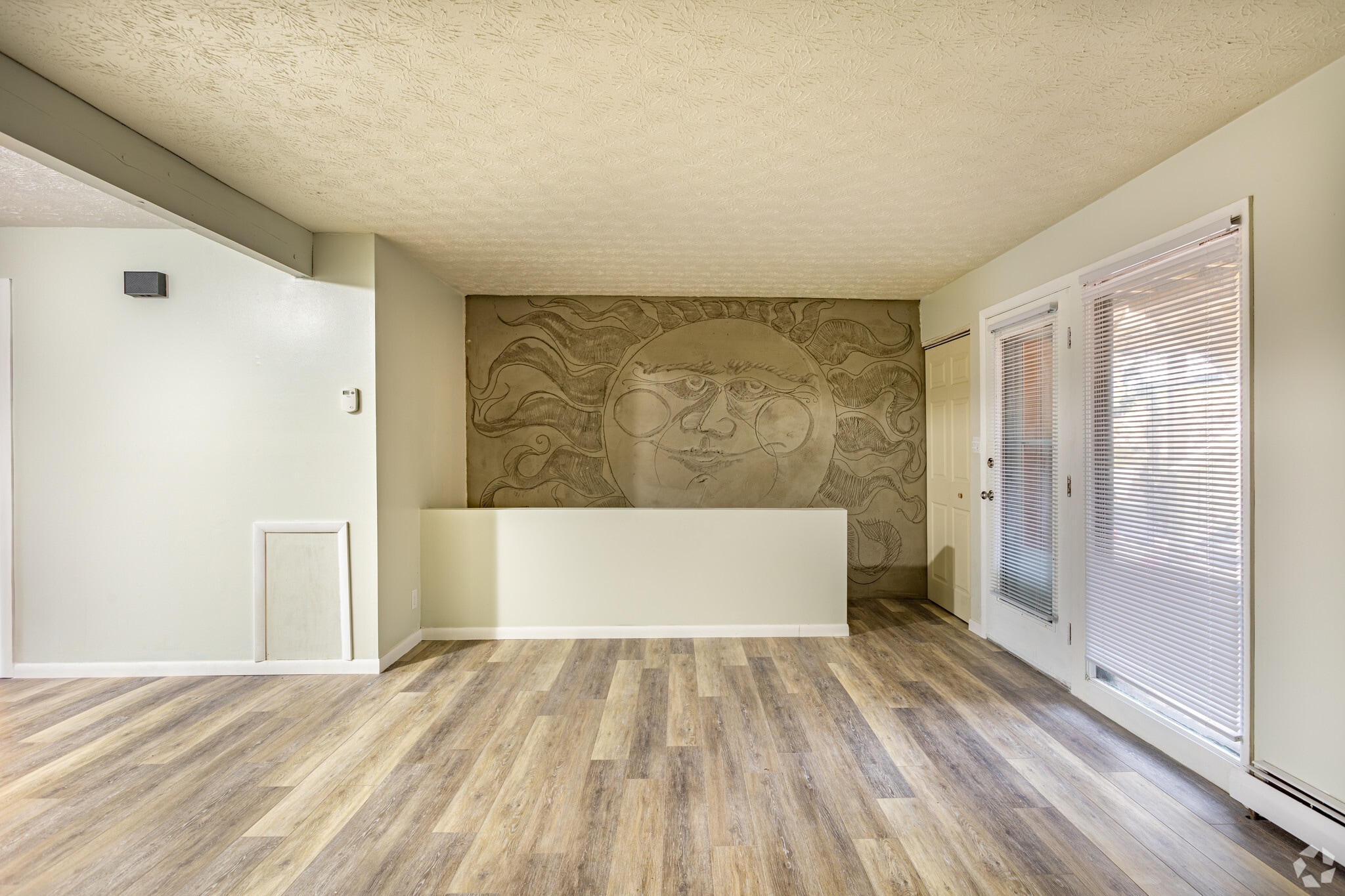 River View Apartments – photo 3