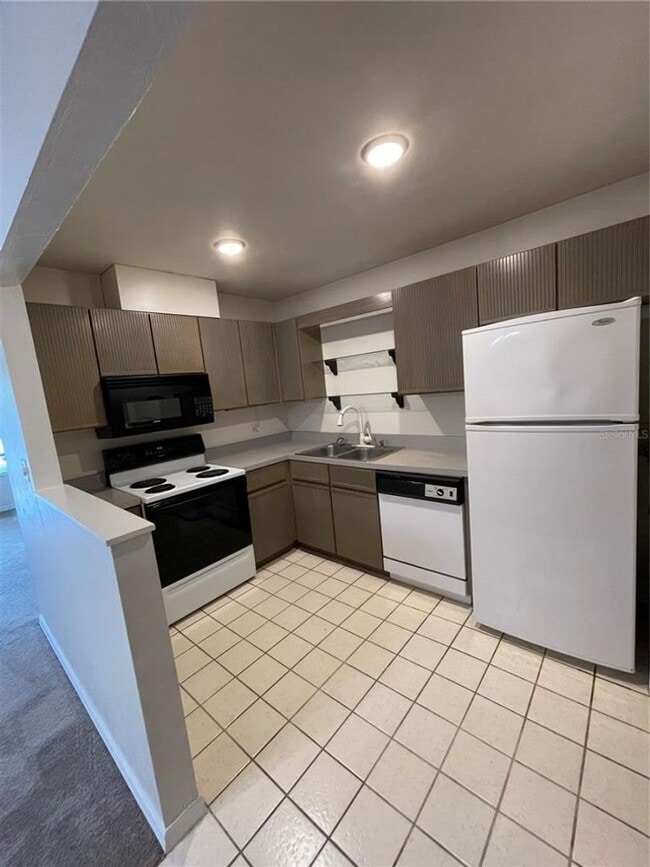 Building Photo - 3504 NW 37th Ave