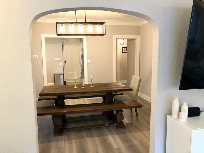 Foto del edificio - 2509-2511 N Cramer St