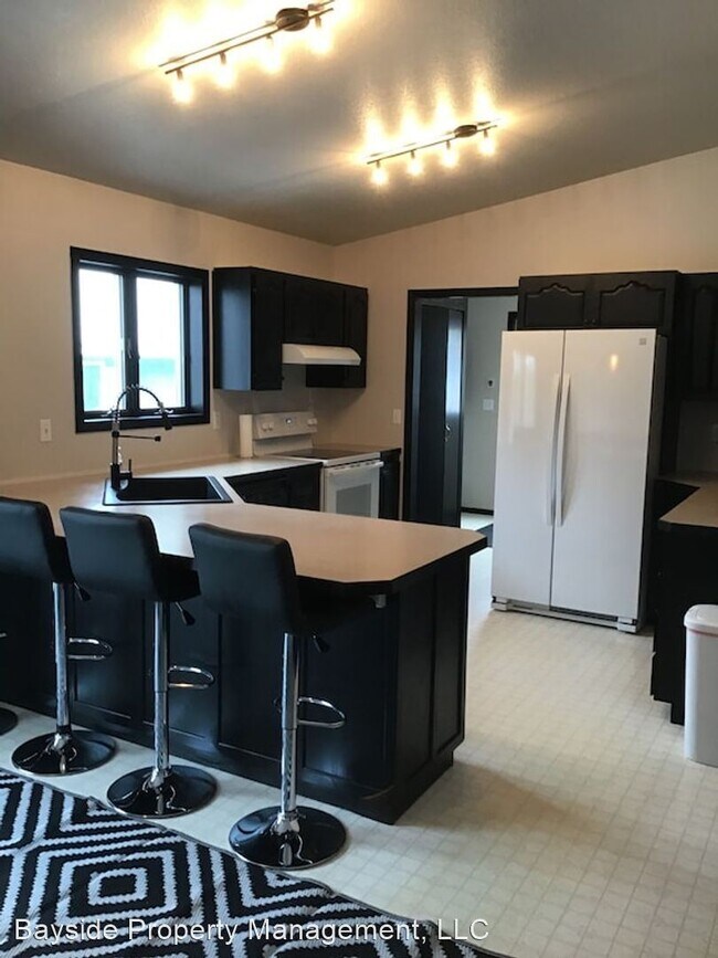 Building Photo - 3 br, 2 bath House - 32398 Eagle Pass Rd