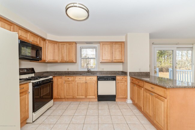 Building Photo - 16 Elana Dr